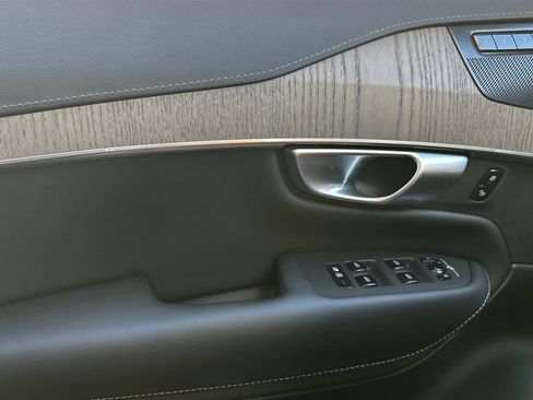 Used 2024 Volvo XC90 T8 Ultimate w/ Protection Package image 14