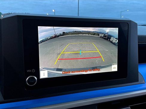 Used 2024 Toyota Tacoma TRD Off-Road image 22