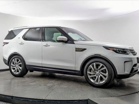 Used 2019 Land Rover Discovery SE AWD/4WD image 11