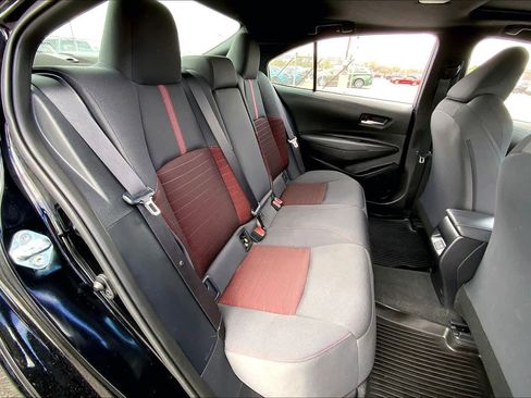 Used 2025 Toyota Corolla SE w/ SE Premium Package image 19