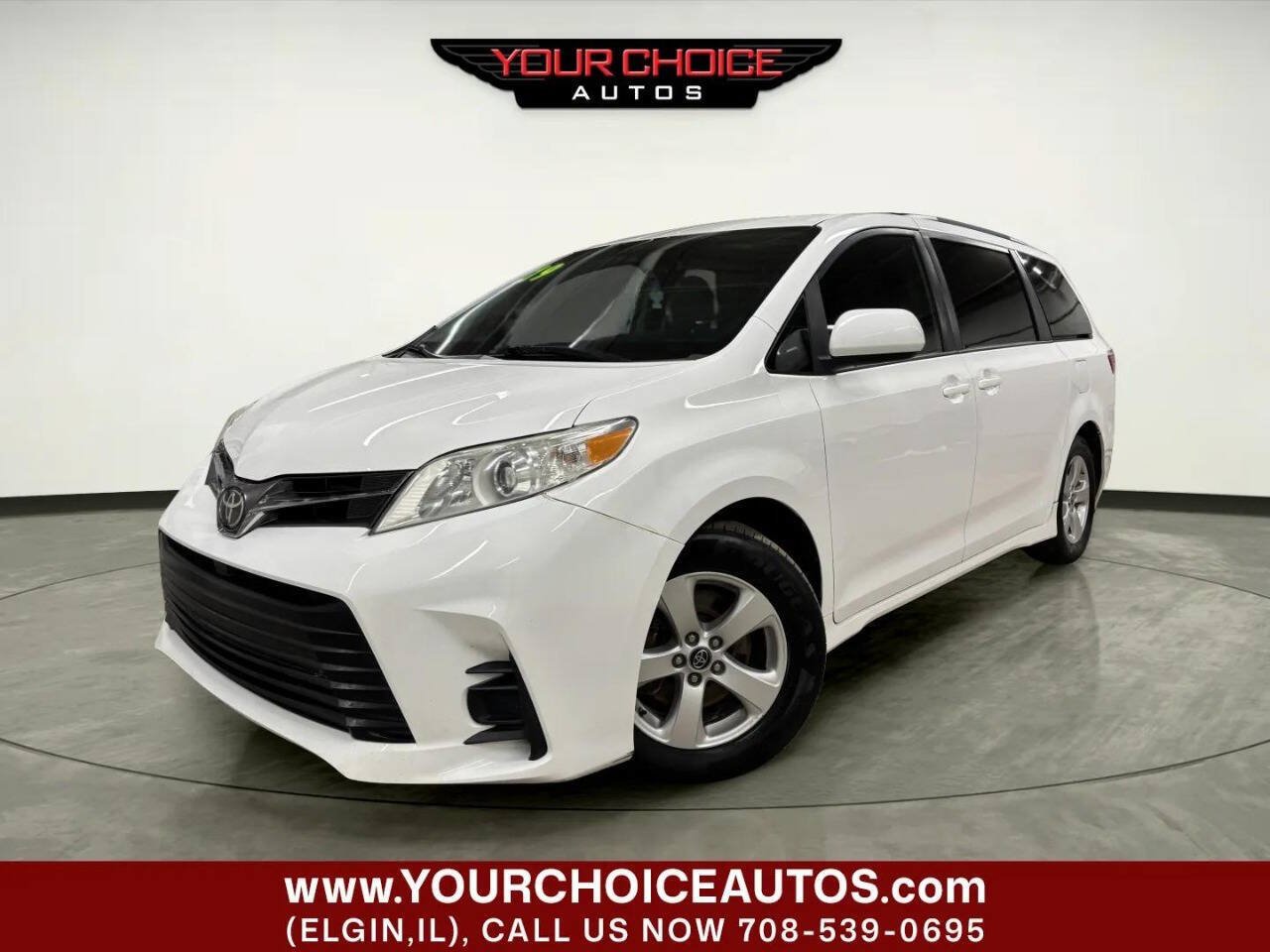 Used 2019 Toyota Sienna LE FWD image 1