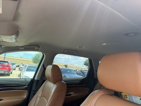 Used 2019 Buick Enclave Essence FWD image 7