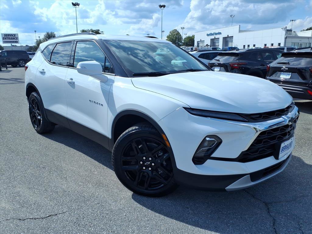 New 2026 Chevrolet Blazer LT AWD/4WD image 2