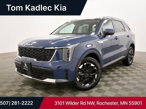 Certified 2025 Kia Sorento S w/ Panoramic Sunroof Package image 1