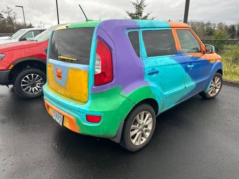Used 2013 Kia Soul + image 4