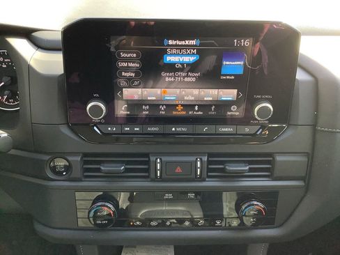 New 2025 Nissan Pathfinder S image 17