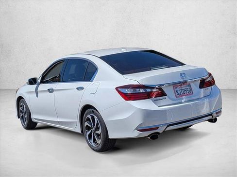 Used 2017 Honda Accord EX-L image 7