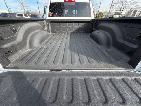 New 2026 RAM 2500 Tradesman AWD/4WD image 9
