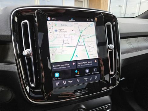 Certified 2023 Volvo XC40 Recharge Plus w/ Protection Package Premier AWD/4WD image 27