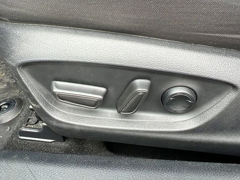 Used 2021 Toyota Camry LE image 14