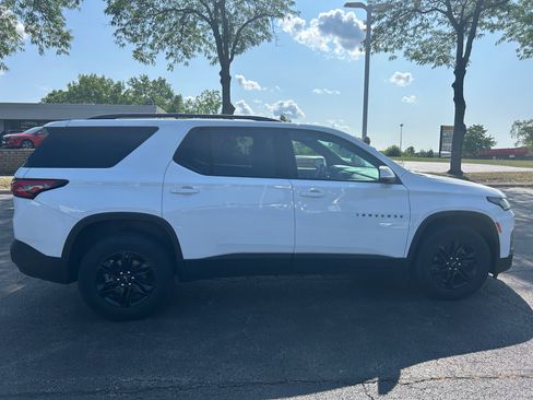 Used 2023 Chevrolet Traverse LT w/ Midnight/Sport Edition AWD/4WD image 4