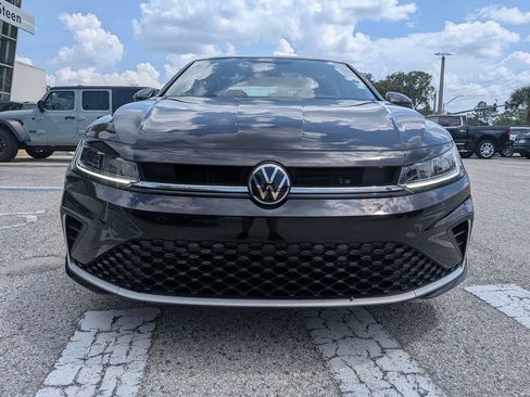 Certified 2026 Volkswagen Jetta SE w/ Black Wheel Package FWD image 8