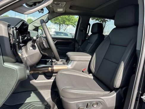 New 2026 Chevrolet Silverado 1500 LT Trail Boss w/ Convenience Package II AWD/4WD image 17