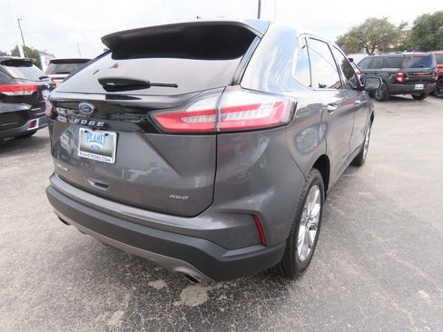 Used 2023 Ford Edge Titanium AWD/4WD image 12