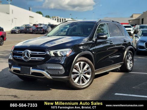 Used 2022 Mercedes-Benz GLE 350 4MATIC w/ 3rd Row Seat Package image 1