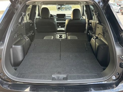 Used 2024 Mitsubishi Outlander SE image 15