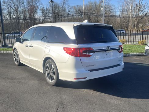 Used 2023 Honda Odyssey Elite image 5