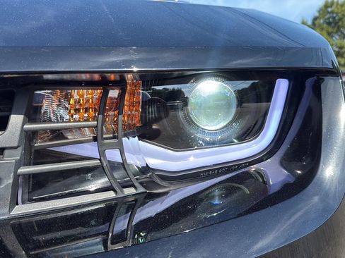 Used 2010 Chevrolet Camaro SS image 9