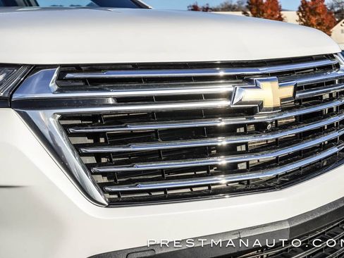 Used 2023 Chevrolet Traverse Premier image 16