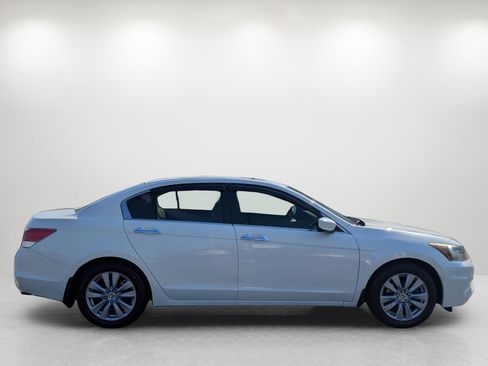 Used 2011 Honda Accord EX-L image 4