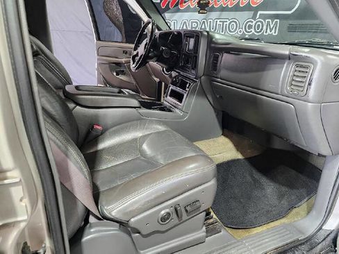 Used 2004 Chevrolet Silverado 2500 LT w/ Skid Plate Package AWD/4WD image 12