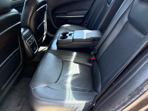 Used 2015 Chrysler 300 Limited w/ Driver Convenience Group RWD image 11