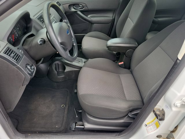 Used 2007 Ford Focus SE FWD image 12