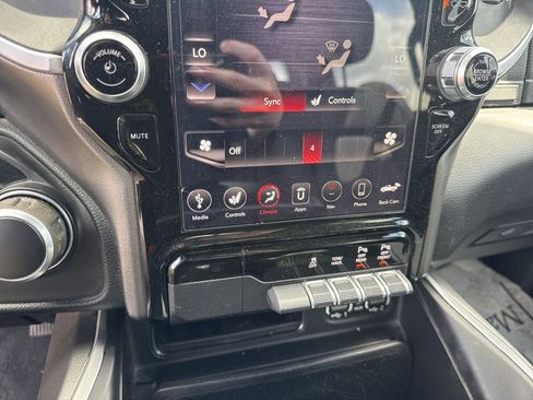 Used 2020 RAM 1500 Big Horn image 17