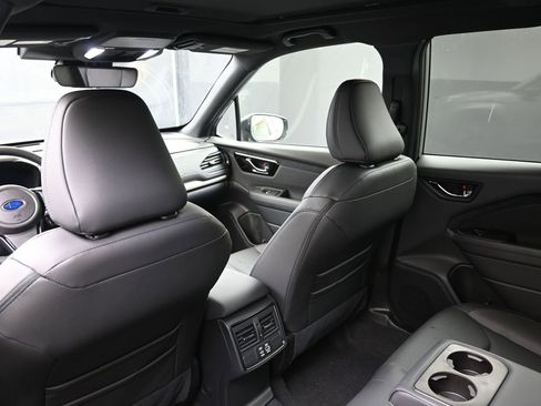 Used 2025 Subaru Forester Limited AWD/4WD image 18