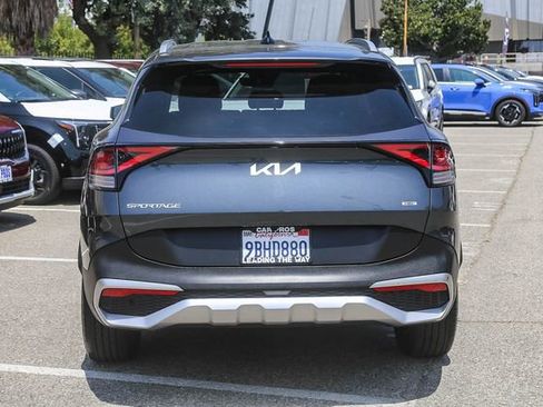Certified 2023 Kia Sportage EX AWD/4WD image 9