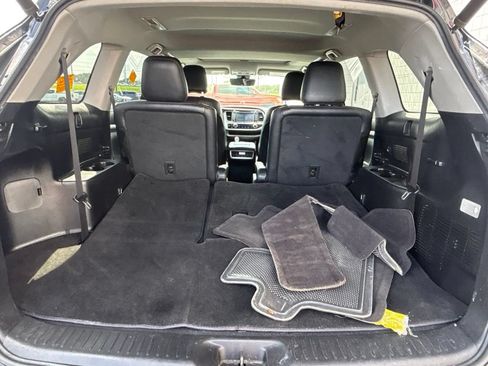 Used 2019 Toyota Highlander Limited FWD image 31