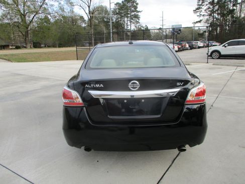 Used 2015 Nissan Altima 2.5 SV w/ Convenience Package image 26