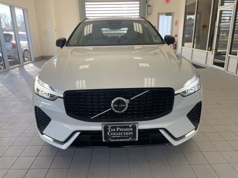 Certified 2023 Volvo XC60 B5 Plus w/ Climate Package image 6