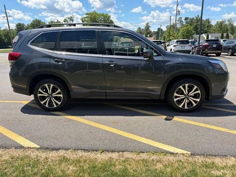 Certified 2023 Subaru Forester Limited AWD/4WD image 4