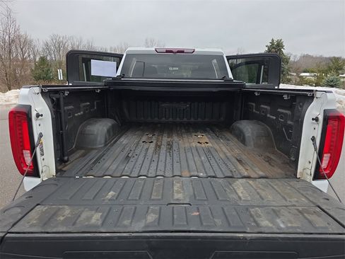 Certified 2022 GMC Sierra 3500 AT4 w/ Gooseneck/5TH Wheel Package image 12