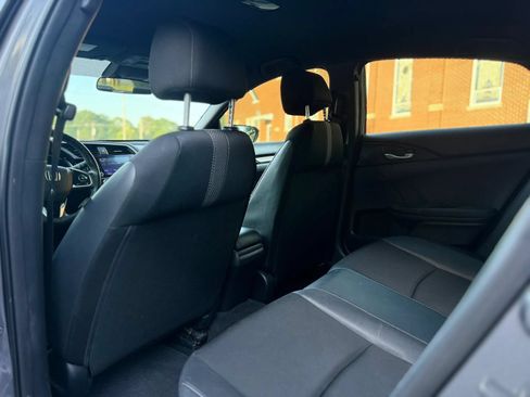 Used 2019 Honda Civic Sport image 11