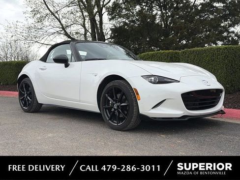 Used 2022 MAZDA MX-5 Miata Club image 1