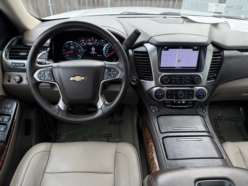 Used 2016 Chevrolet Suburban LTZ image 7