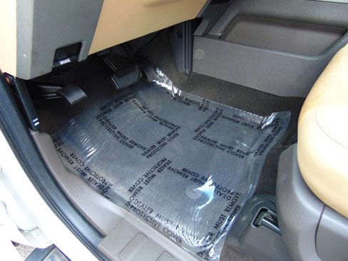 Used 2011 Ford F250 Lariat w/ Lariat Ultimate Pkg image 6