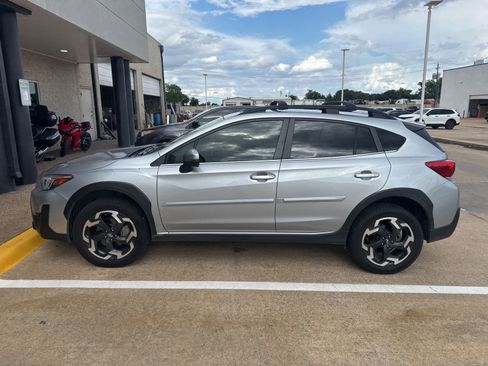 Used 2023 Subaru Crosstrek 2.5i Limited AWD/4WD image 2