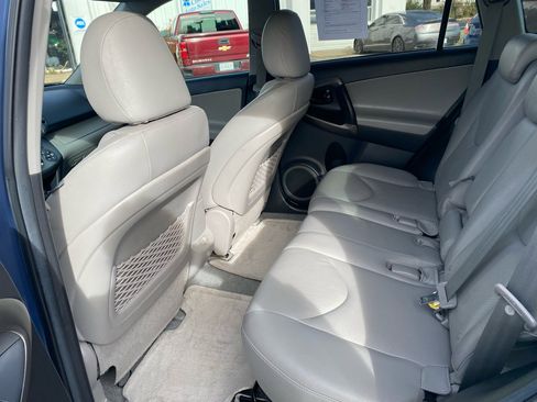 Used 2011 Toyota RAV4 Limited image 10