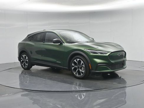 New 2026 Ford Mustang Mach-E Select RWD image 23