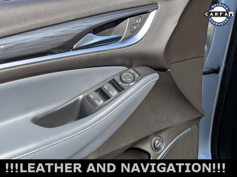 Used 2021 Buick Enclave Essence image 16