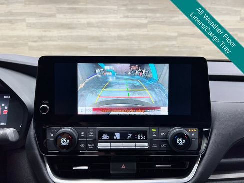 Used 2025 Toyota Grand Highlander AWD image 17