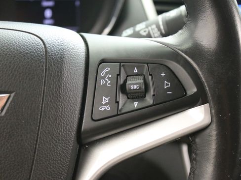 Used 2018 Chevrolet Trax LT w/ LT Convenience Package AWD/4WD image 14