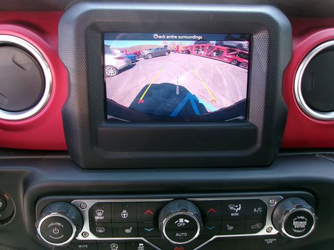 Used 2020 Jeep Wrangler Unlimited Rubicon w/ LED Lighting Group image 16