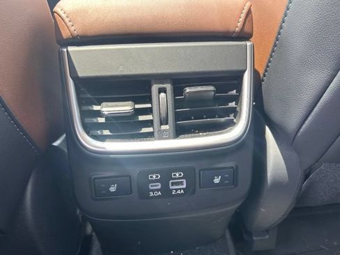 Used 2024 Subaru Outback Touring XT AWD/4WD image 19