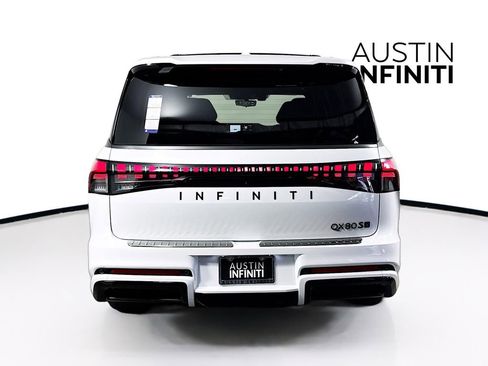 New 2026 INFINITI QX80 4WD image 8