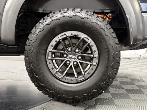 Used 2020 Ford F150 Raptor w/ Equipment Group 802A Luxury image 12