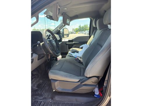 Used 2017 Ford F150 XL w/ Equipment Group 101A Mid AWD/4WD image 5